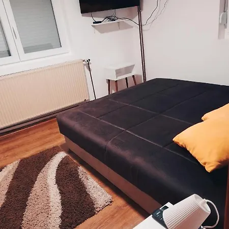 Apartment Mir A1